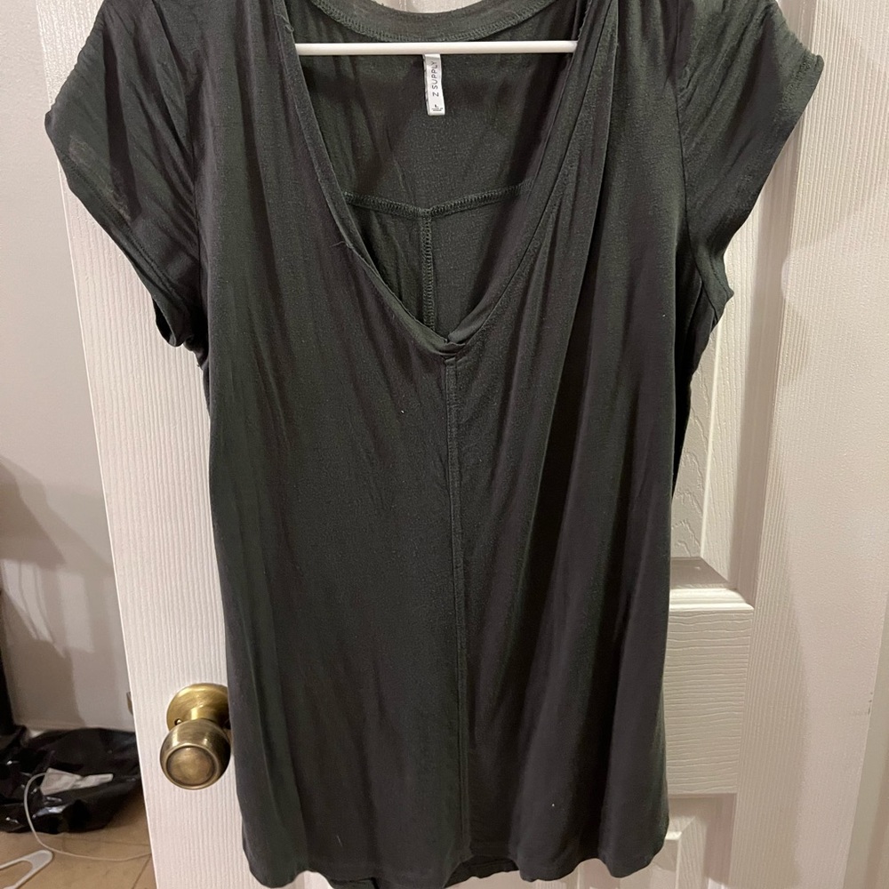 Green Z Supply V Neck